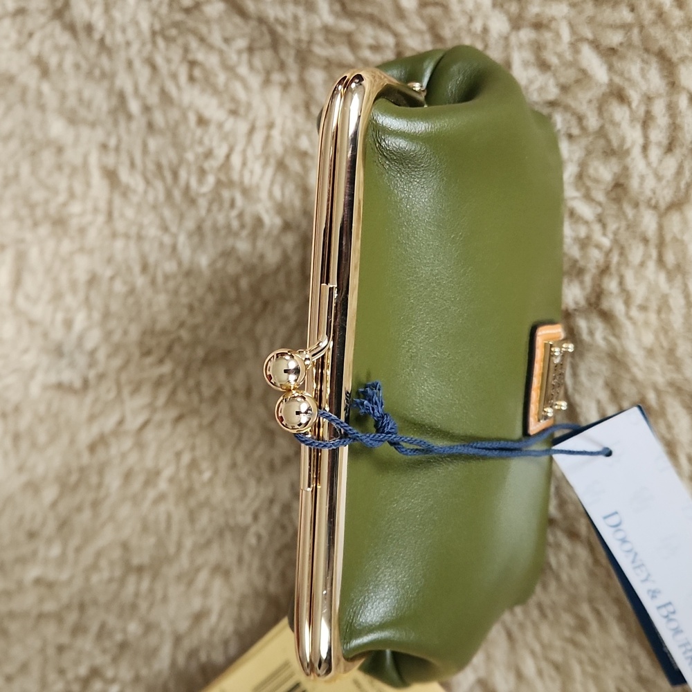 NWT Dooney & Bourke Olive Green Leather Kisslock Large Framed Purse π«πβ€οΈπ - Picture 4 of 16